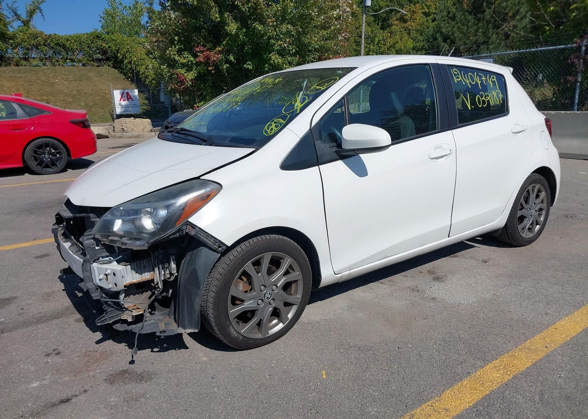 2015 TOYOTA YARIS