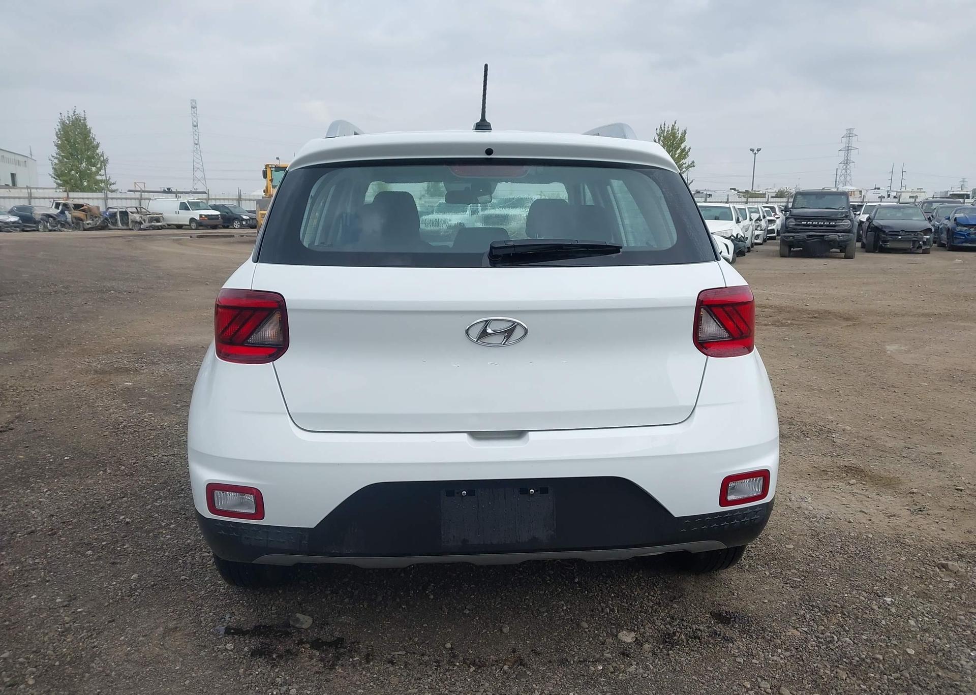 2024 HYUNDAI VENUE PREFERRED