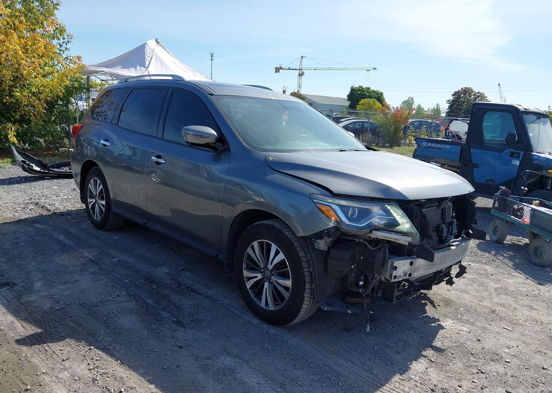 2017 NISSAN PATHFINDER