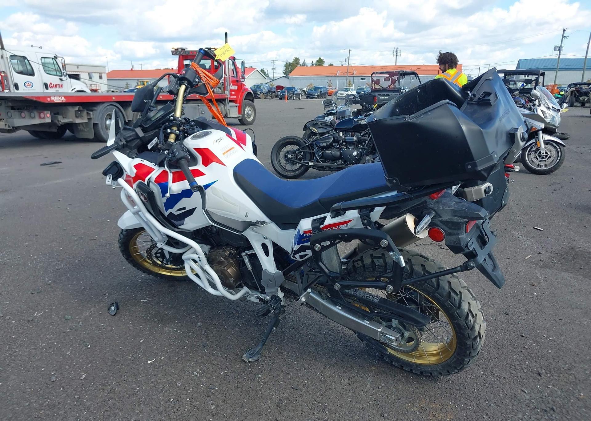 2025 HONDA CRF1000 D