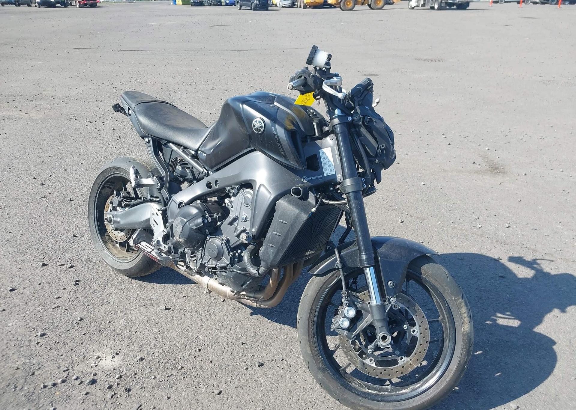 2021 YAMAHA MT09