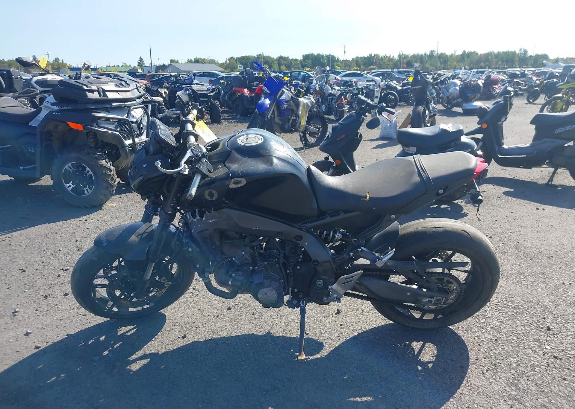 2021 YAMAHA MT09