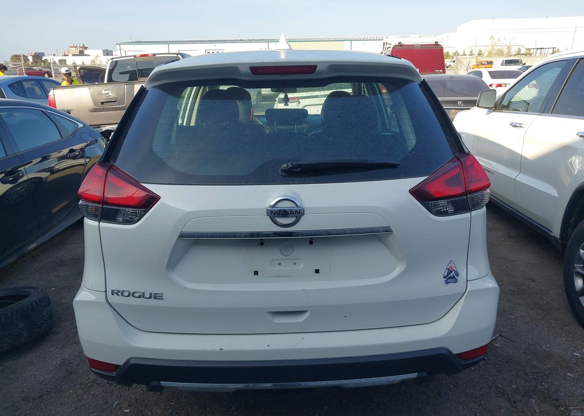 2017 NISSAN ROGUE S