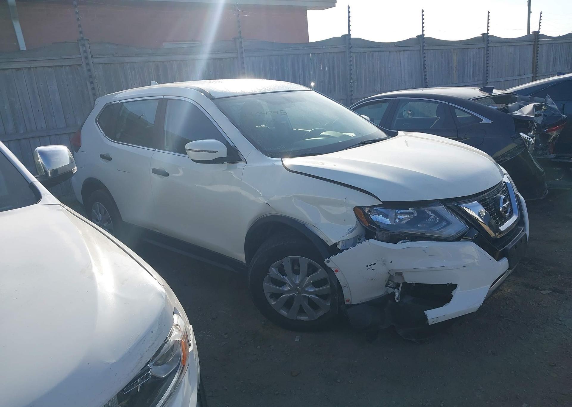 2017 NISSAN ROGUE S
