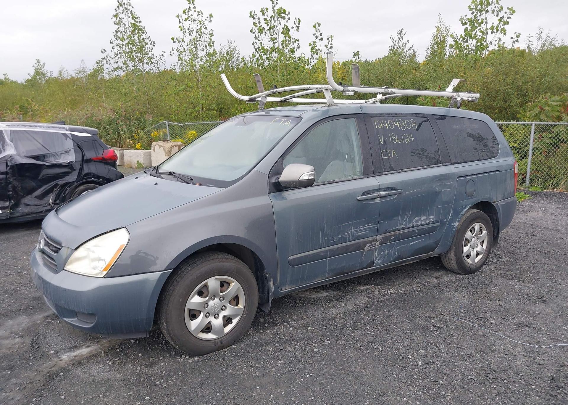 2007 KIA SEDONA LX