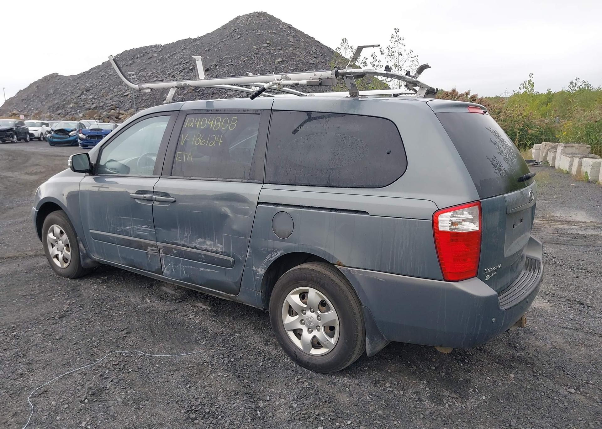 2007 KIA SEDONA LX