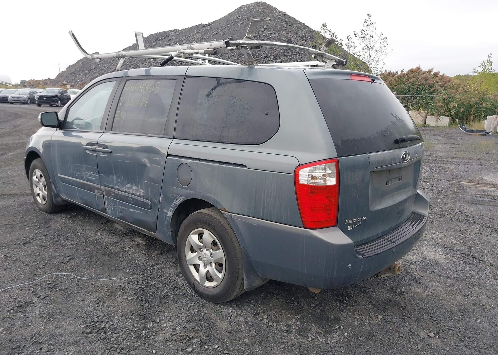 2007 KIA SEDONA LX