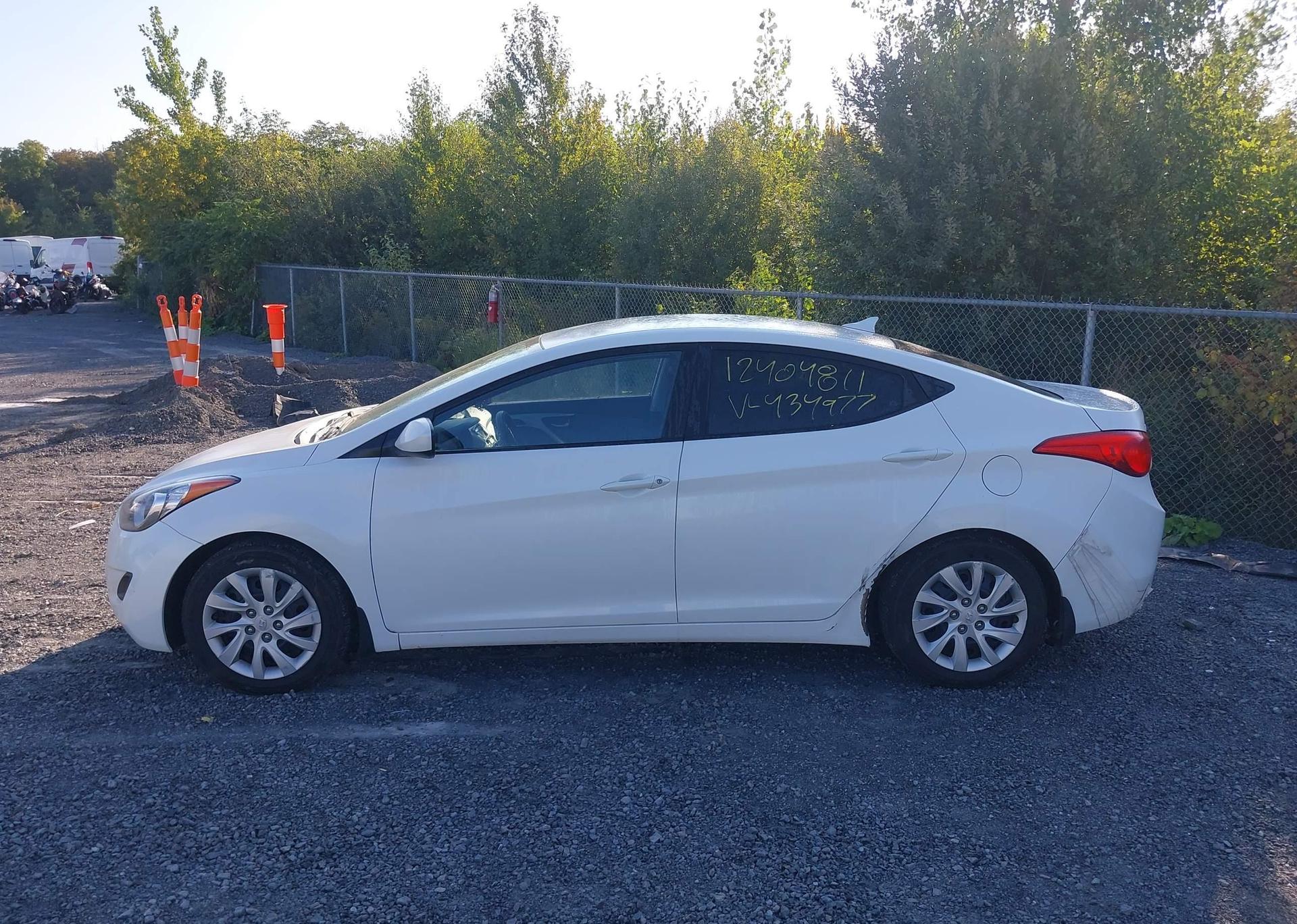 2013 HYUNDAI ELANTRA GLS