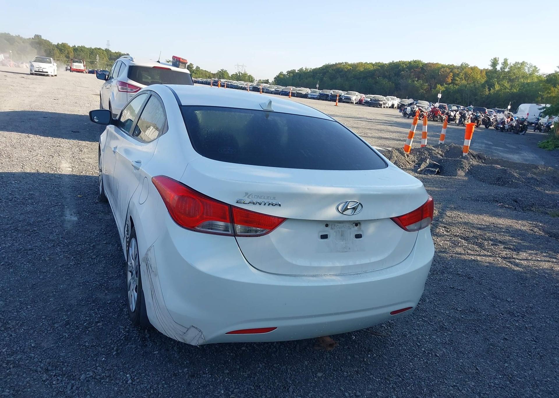 2013 HYUNDAI ELANTRA GLS