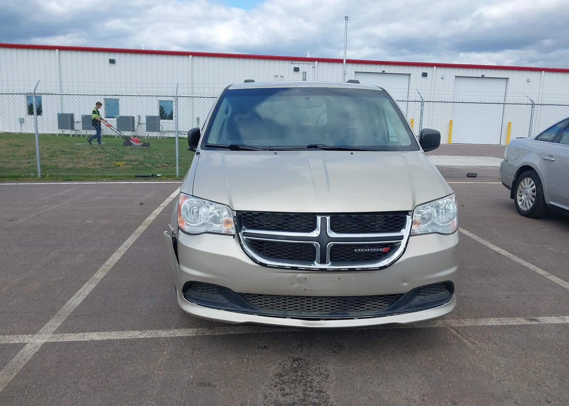 2015 DODGE GRAND CARAVAN SE