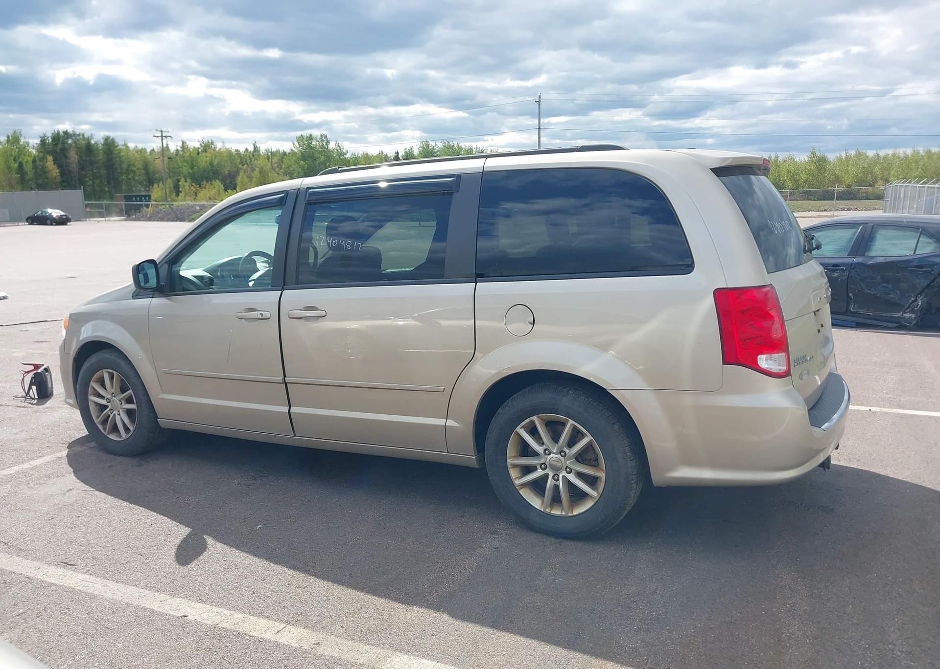 2015 DODGE GRAND CARAVAN SE