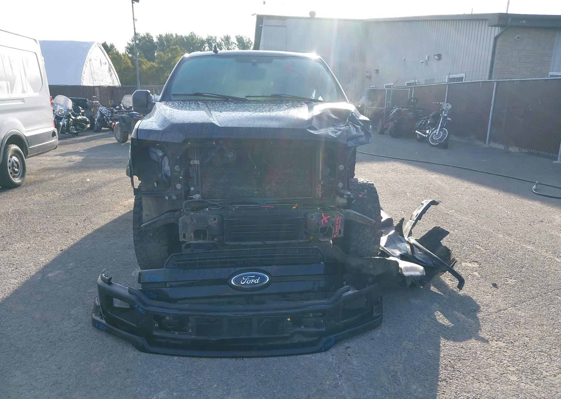 2019 FORD F-150 LARIAT