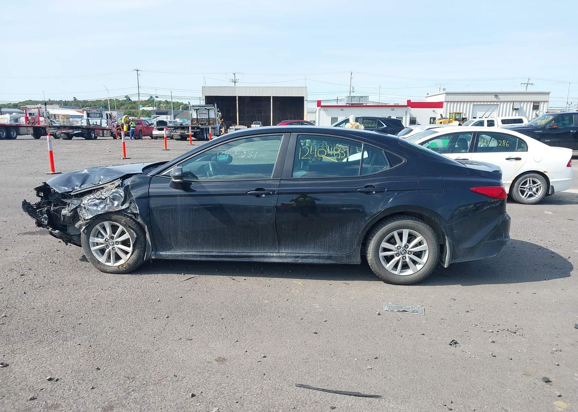2025 TOYOTA CAMRY XSE