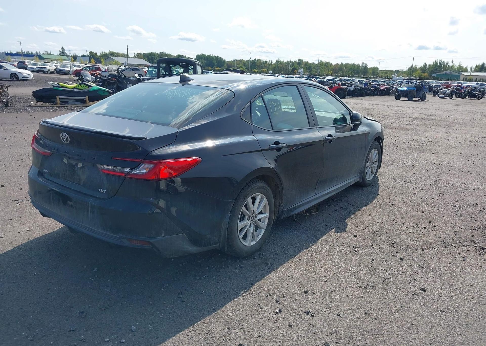 2025 TOYOTA CAMRY XSE