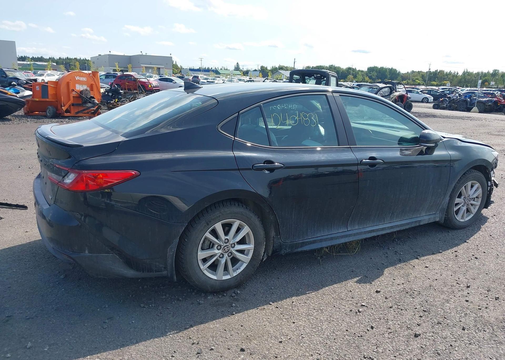 2025 TOYOTA CAMRY XSE