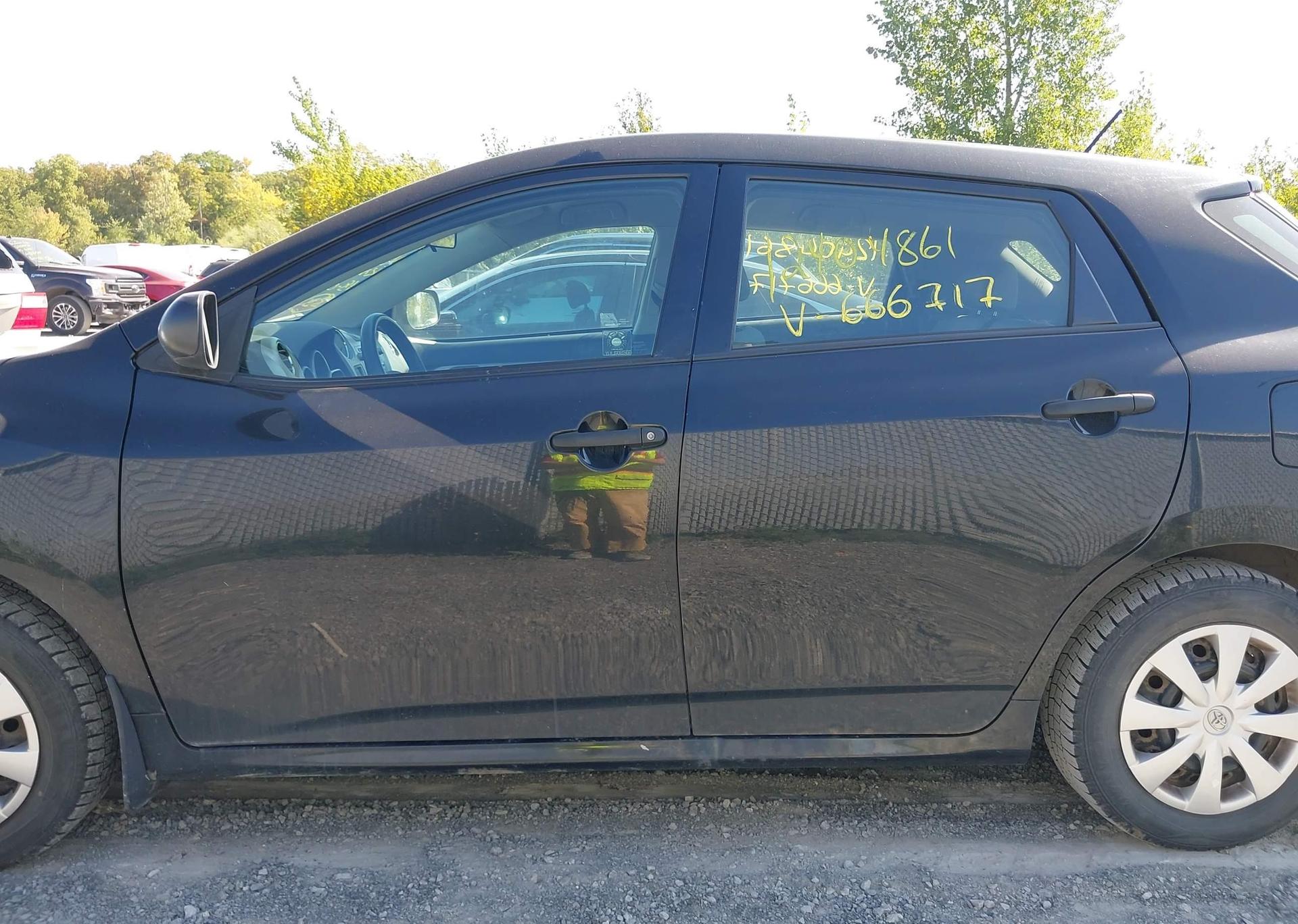 2011 TOYOTA MATRIX