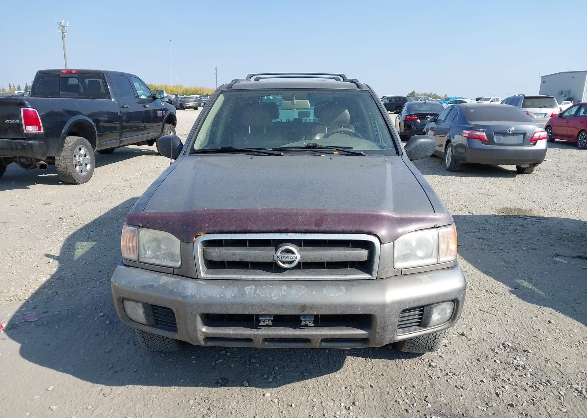 2004 NISSAN PATHFINDER SE