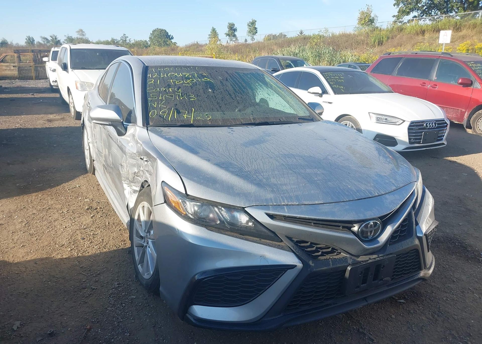 2021 TOYOTA CAMRY SE