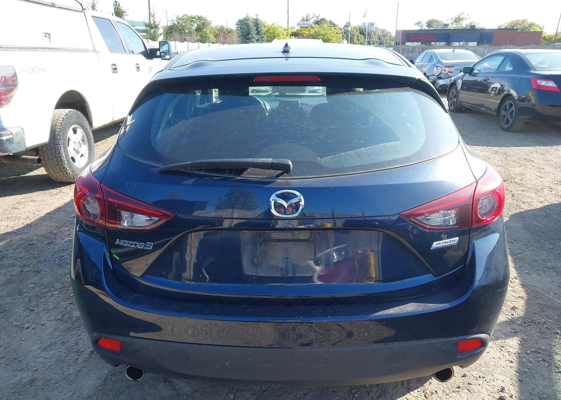 2015 MAZDA MAZDA3