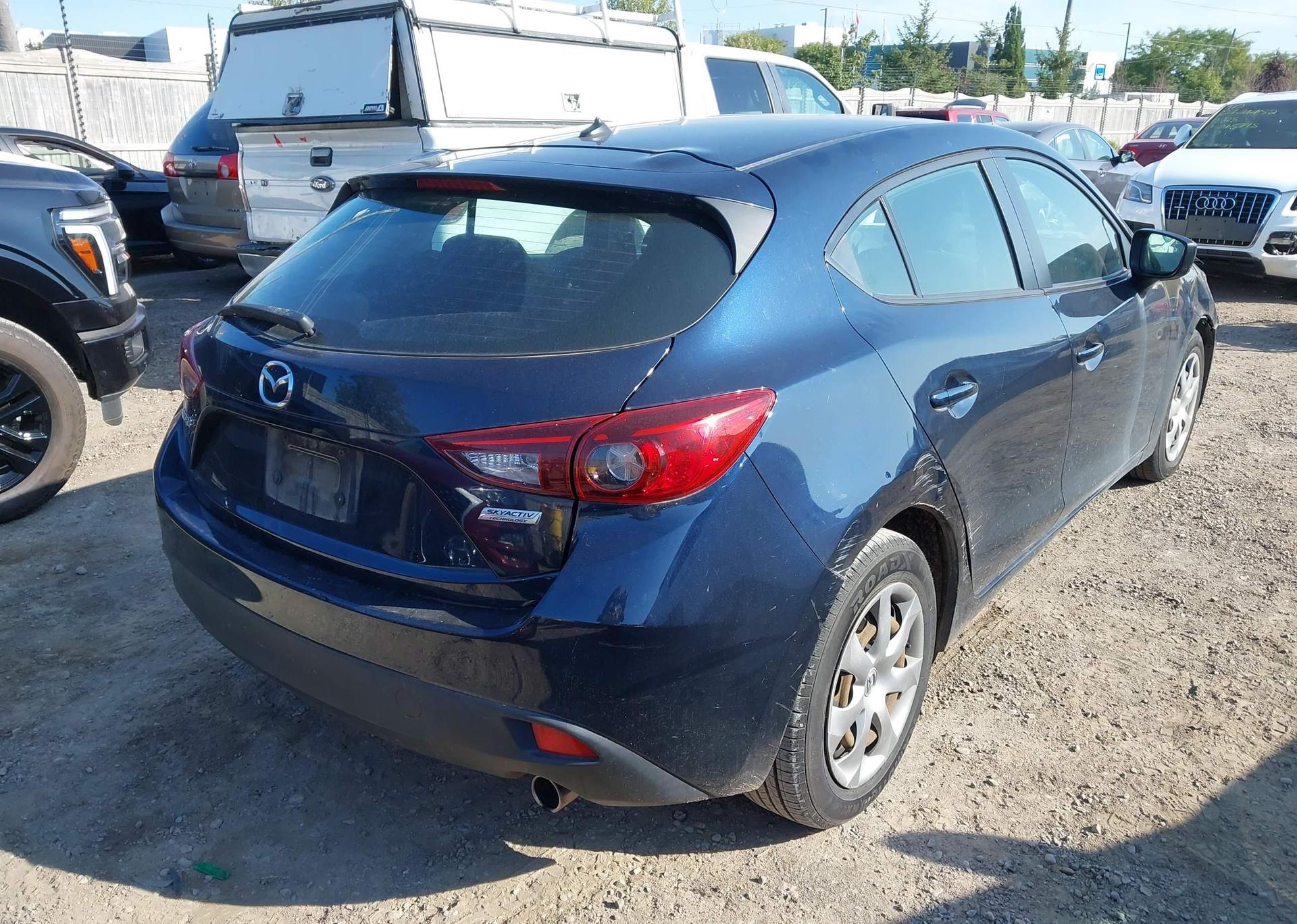2015 MAZDA MAZDA3