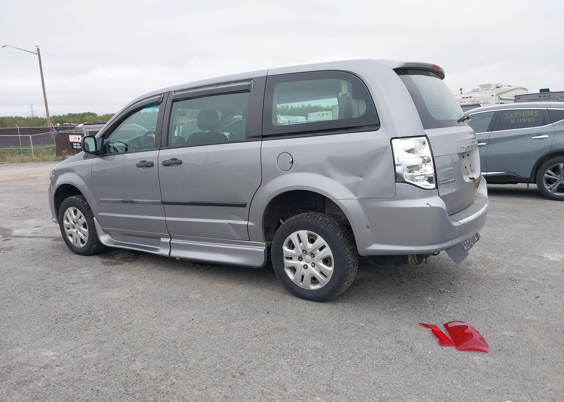 2014 DODGE GRAND CARAVAN SE