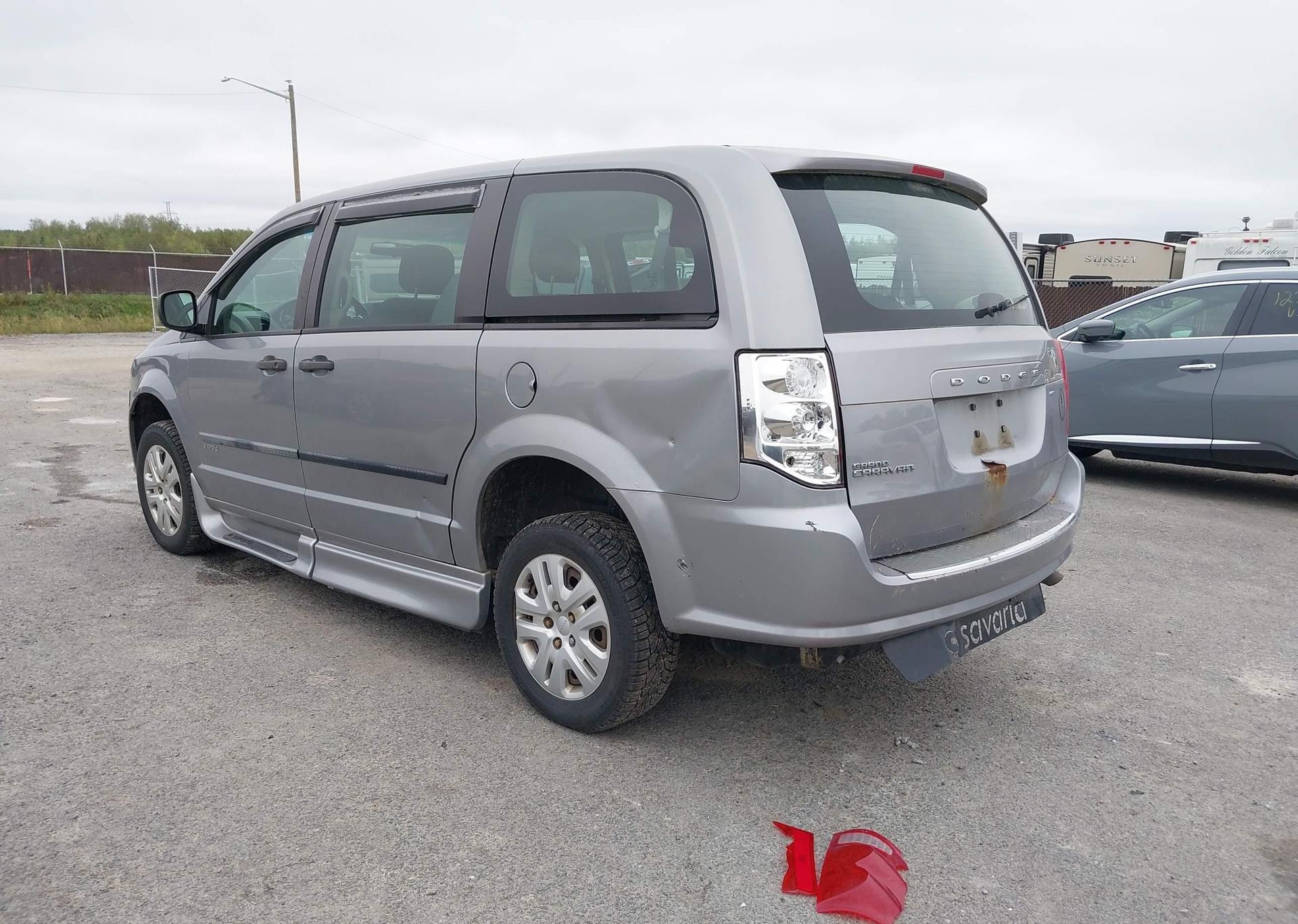 2014 DODGE GRAND CARAVAN SE