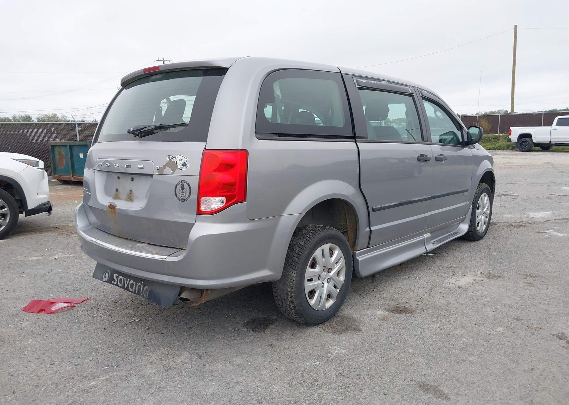 2014 DODGE GRAND CARAVAN SE