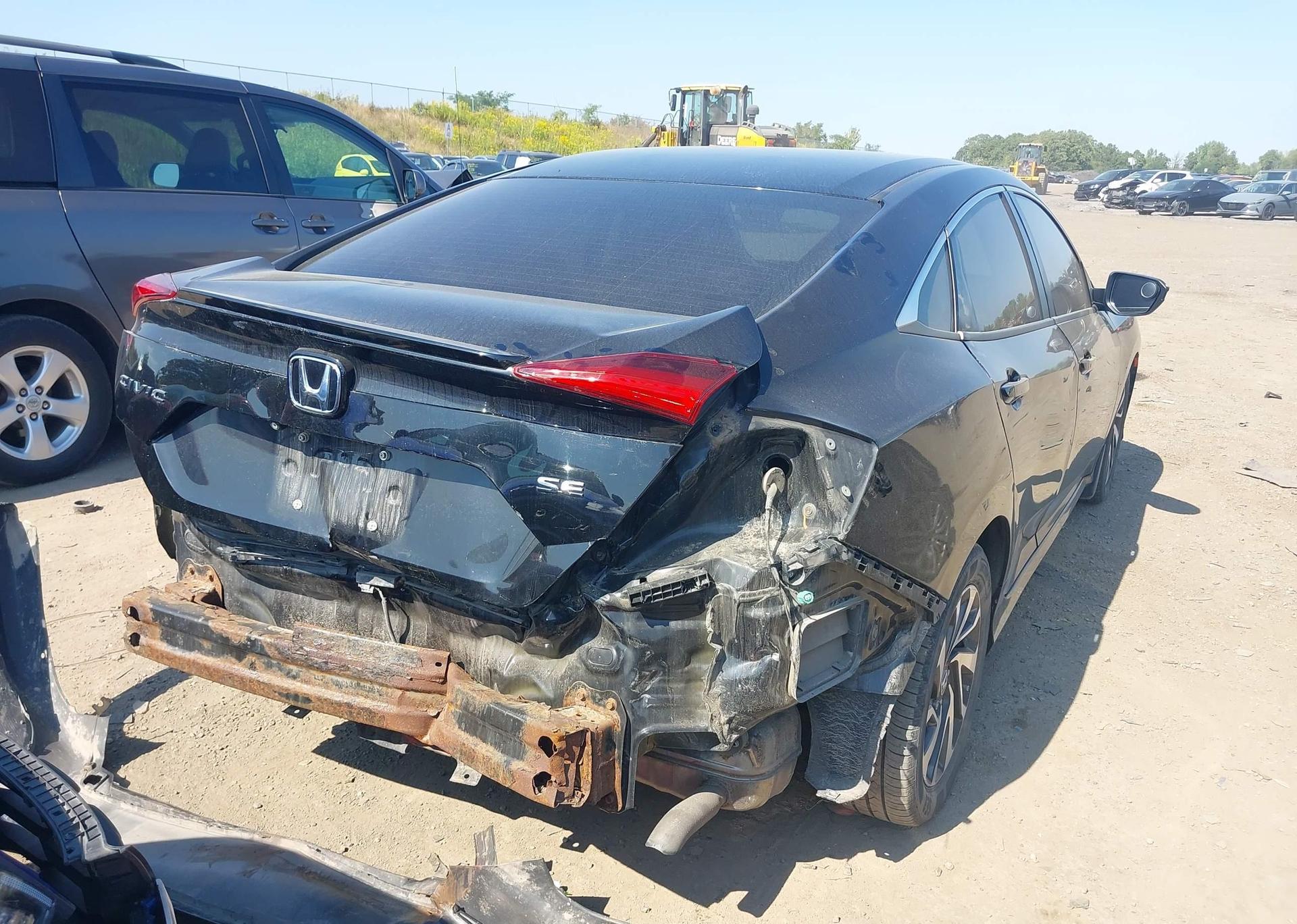2018 HONDA CIVIC SE