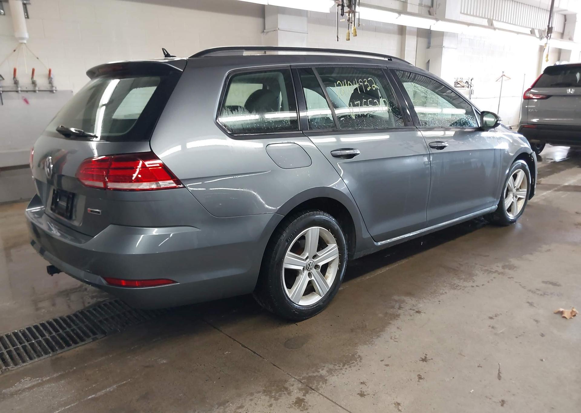 2018 VOLKSWAGEN GOLF SPORTWAGEN 1.8 TSI COMFORTLINE