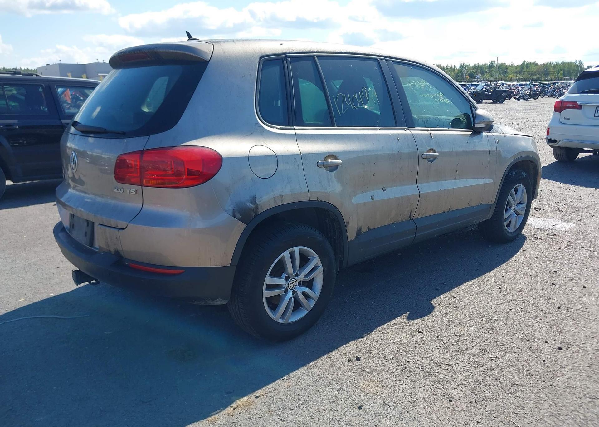 2015 VOLKSWAGEN TIGUAN TRENDLINE