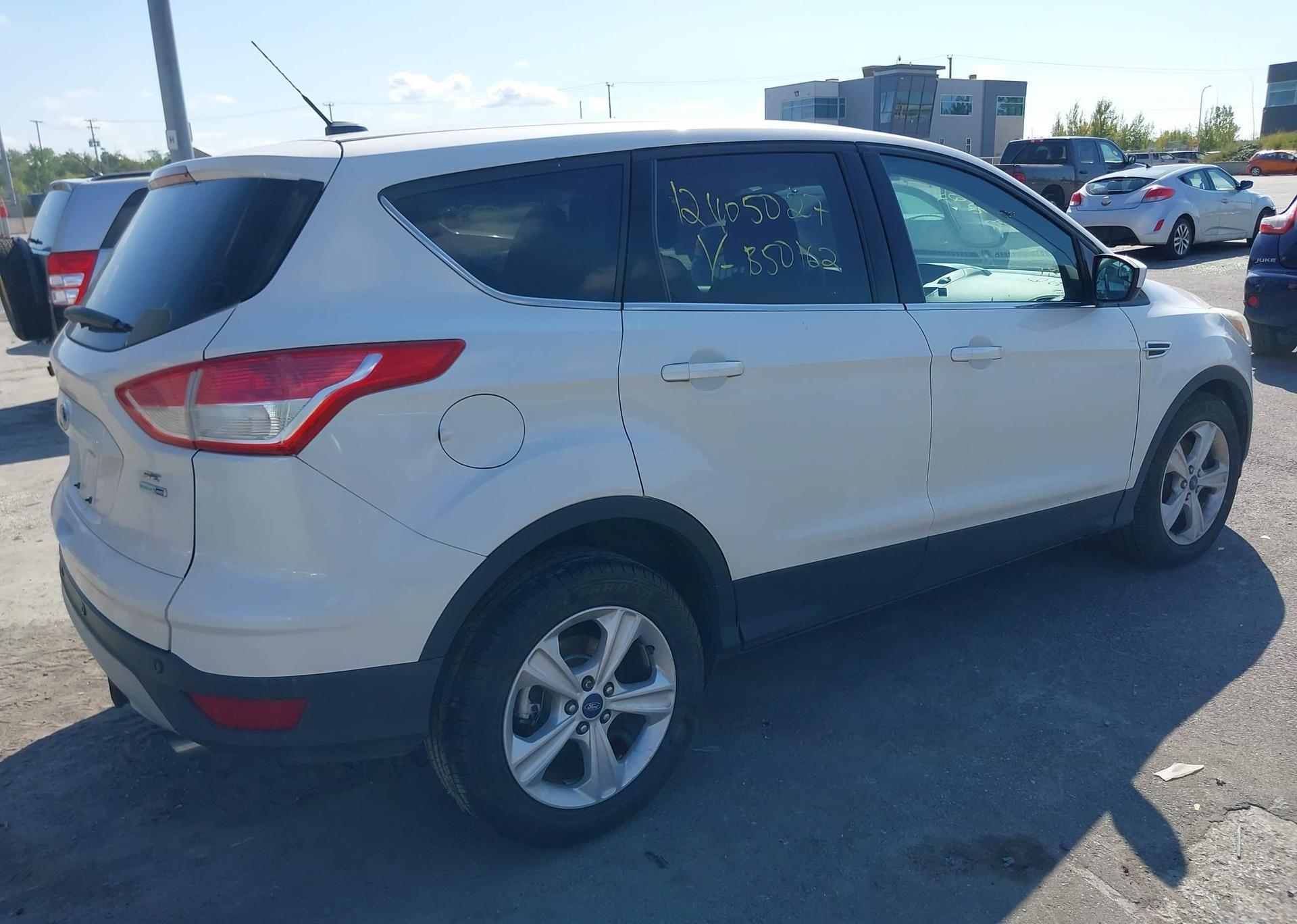 2014 FORD ESCAPE SE