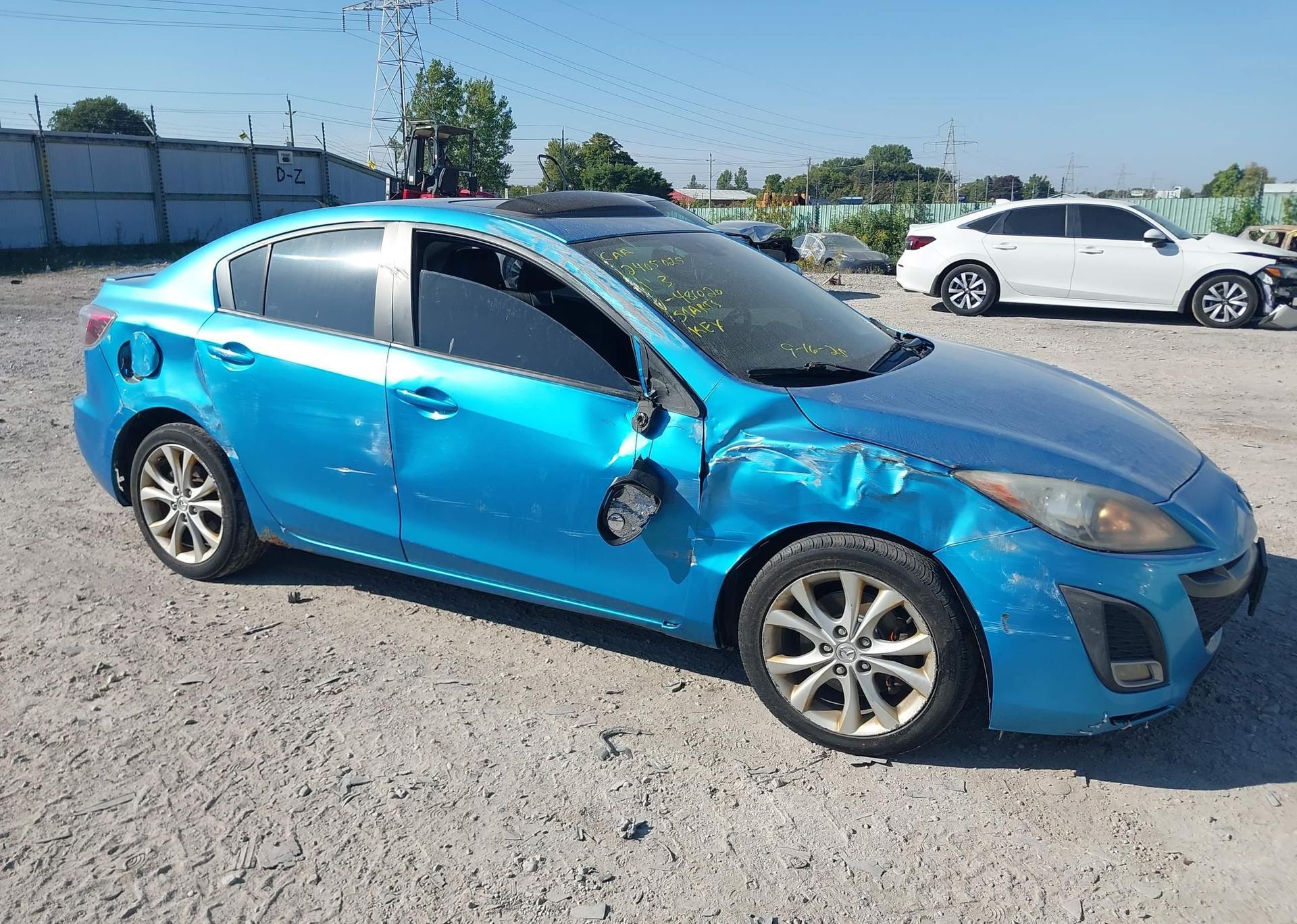2011 MAZDA 3 S