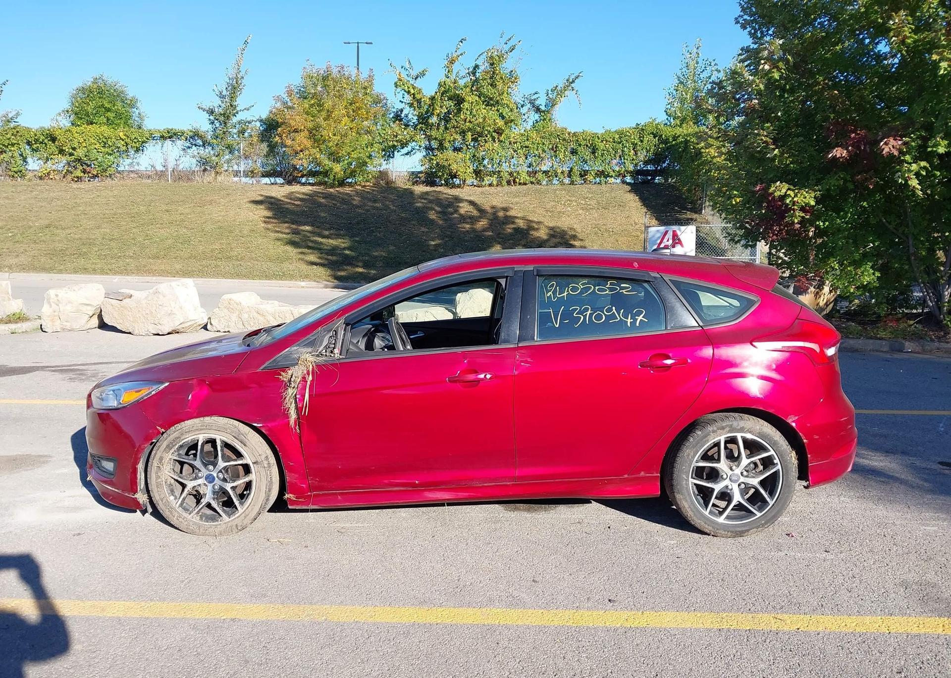 2015 FORD FOCUS SE