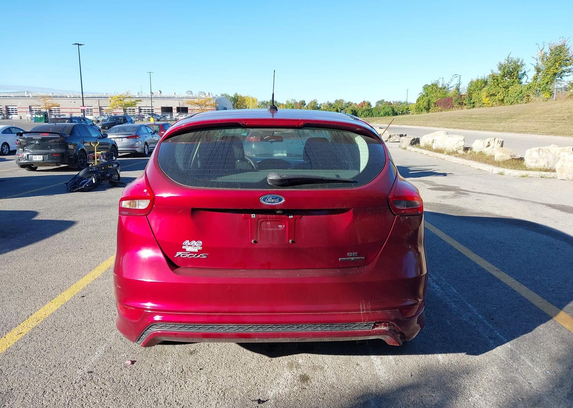 2015 FORD FOCUS SE