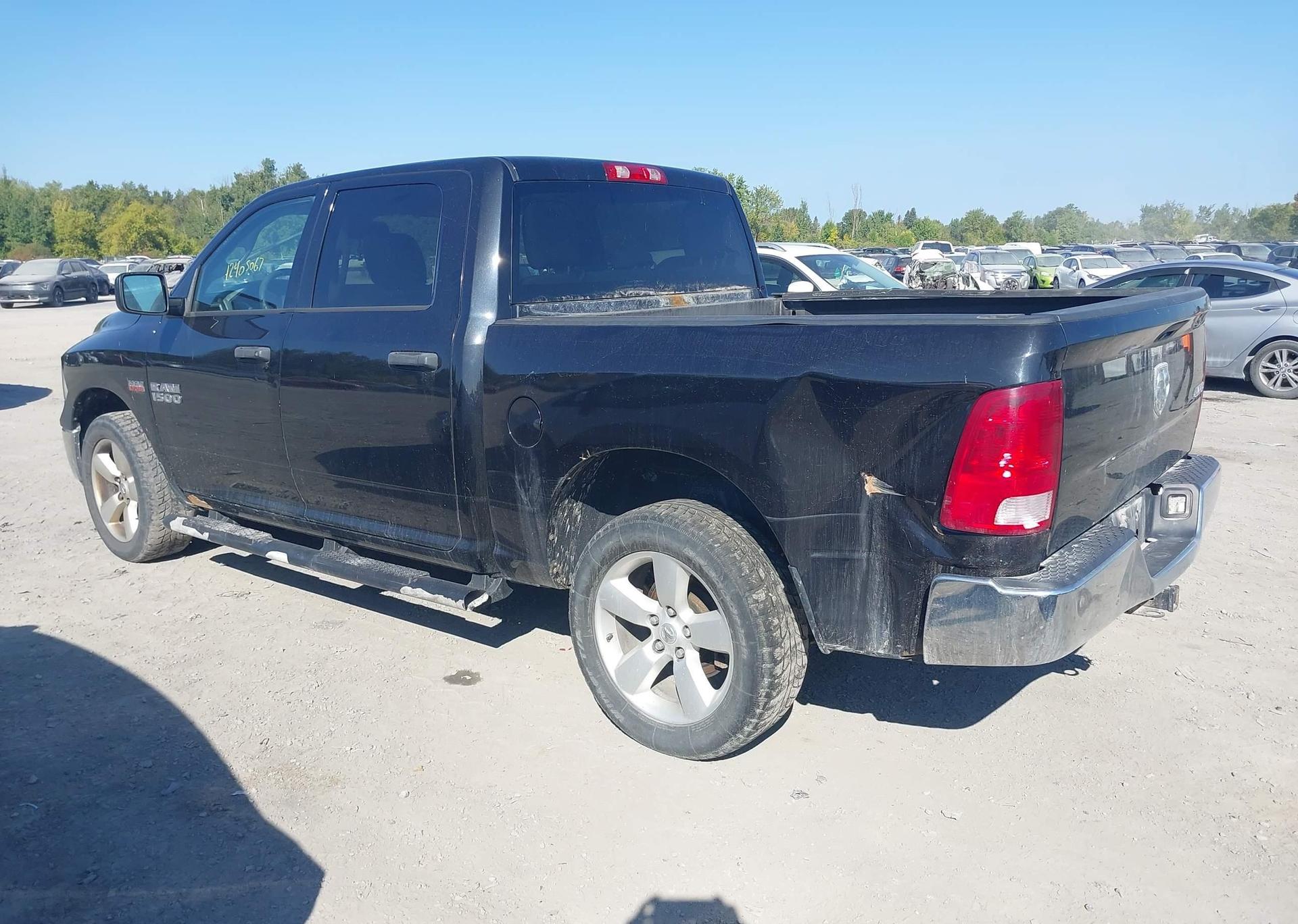 2016 RAM 1500 ST