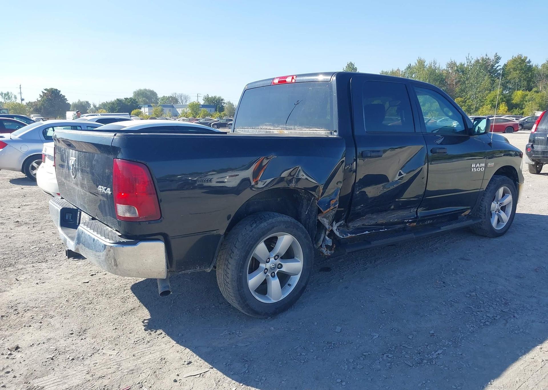 2016 RAM 1500 ST