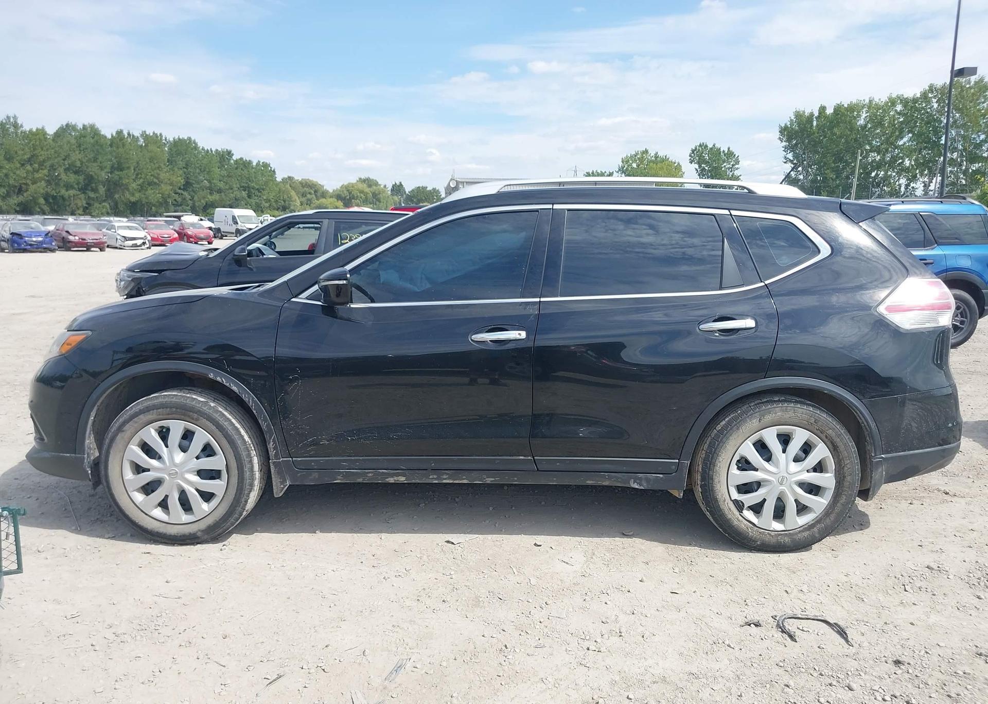 2015 NISSAN ROGUE S