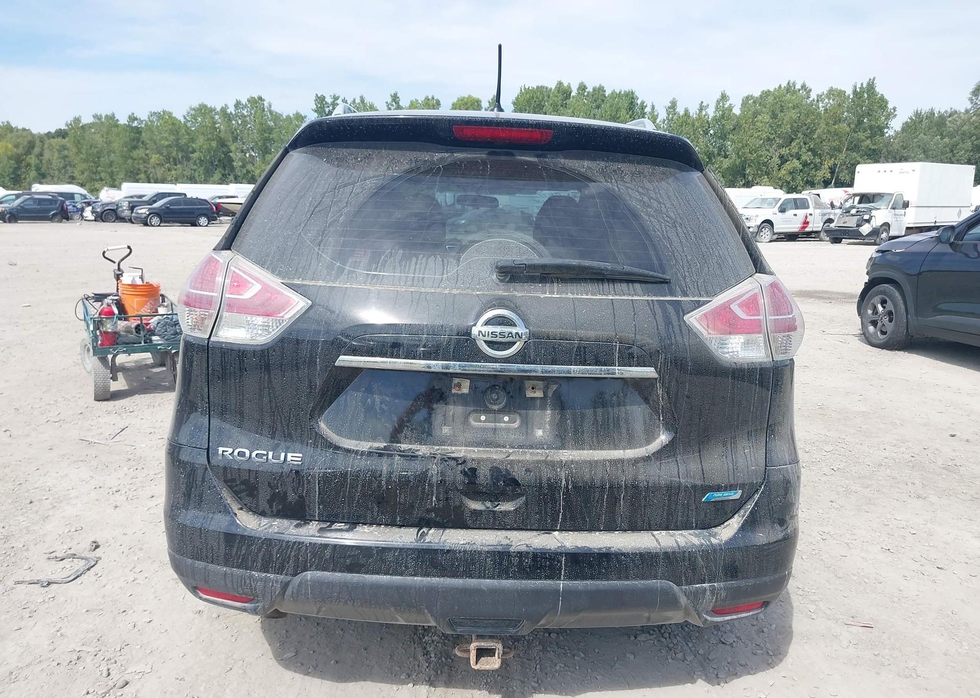2015 NISSAN ROGUE S