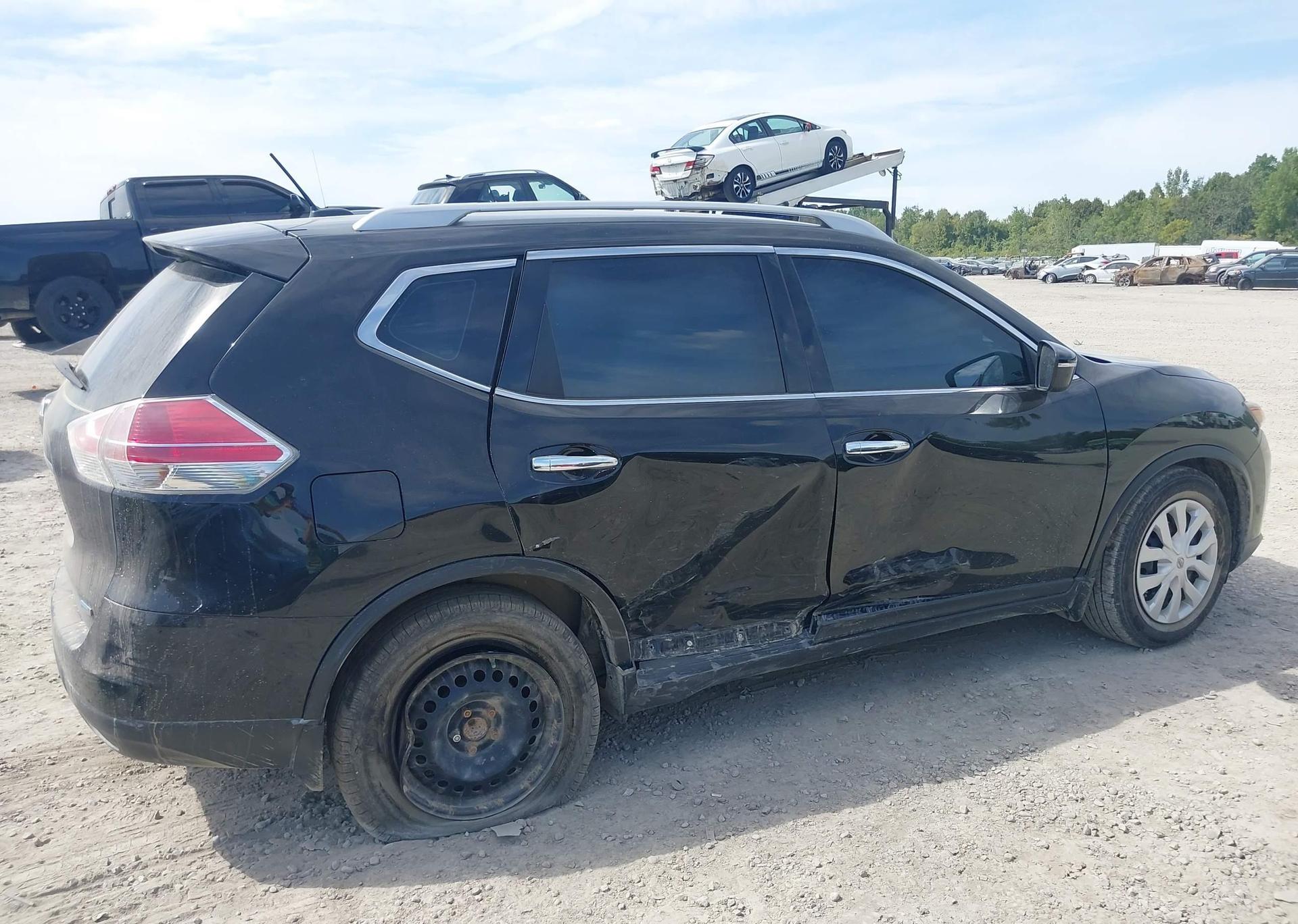 2015 NISSAN ROGUE S