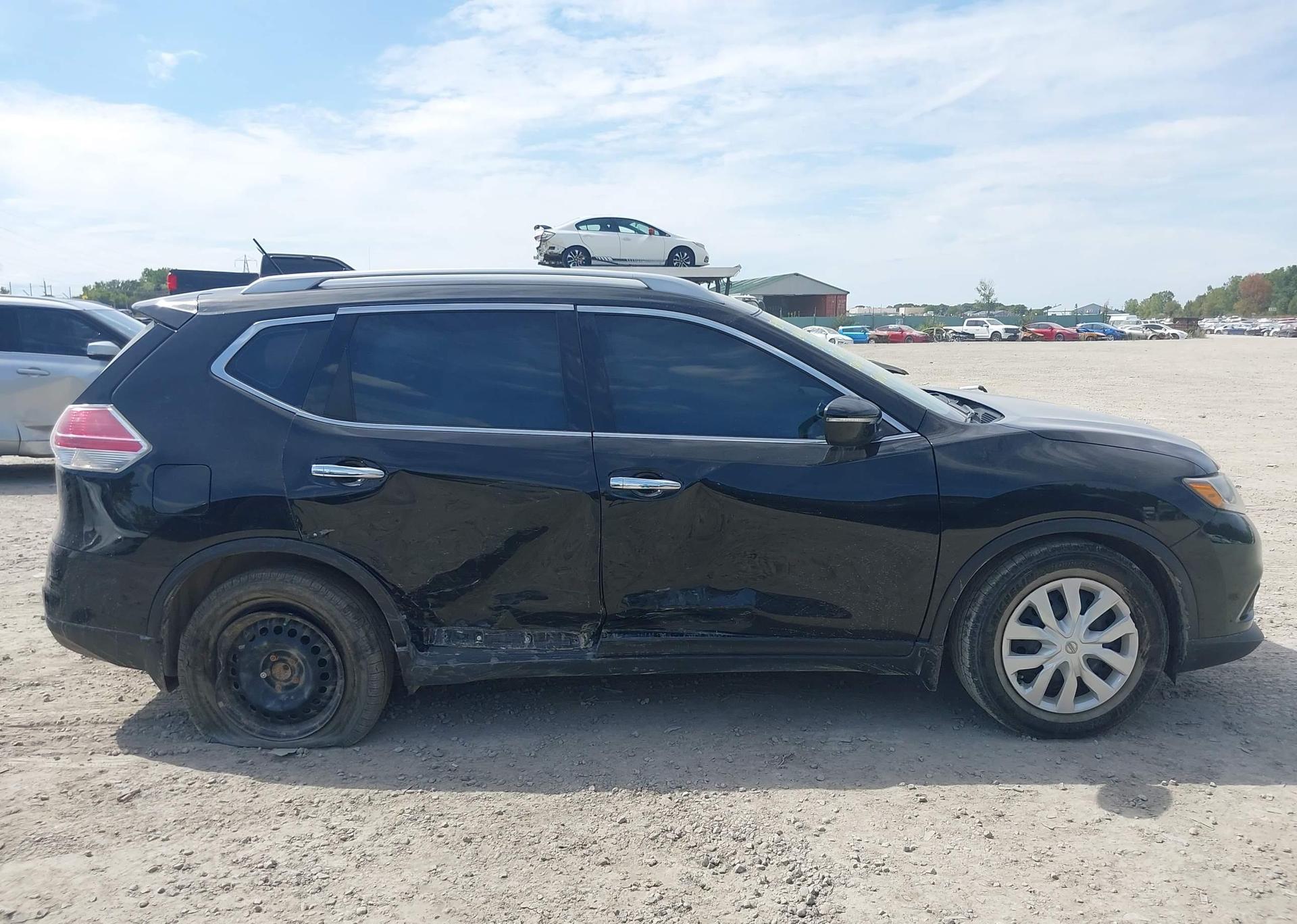 2015 NISSAN ROGUE S