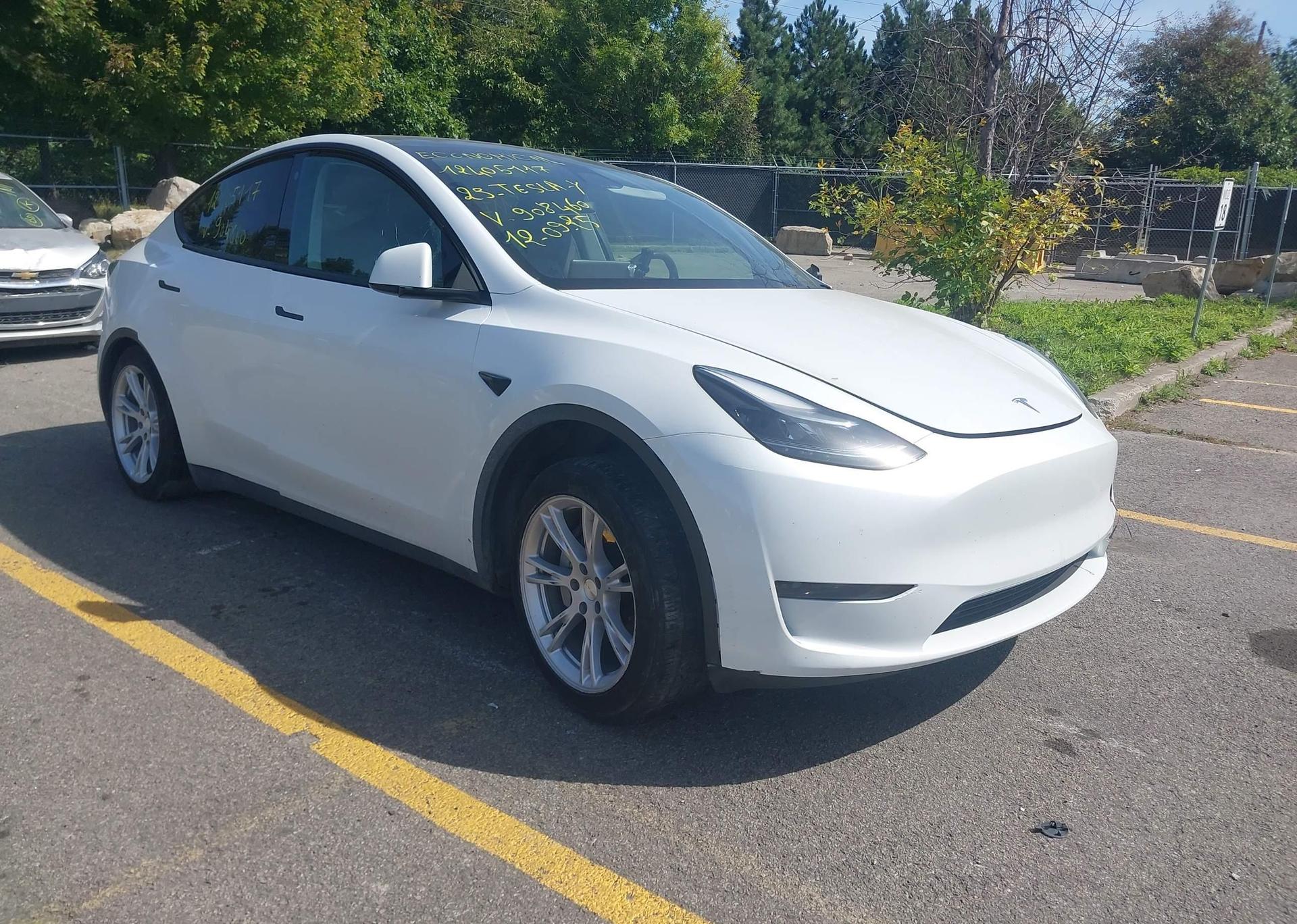 2023 TESLA MODEL Y