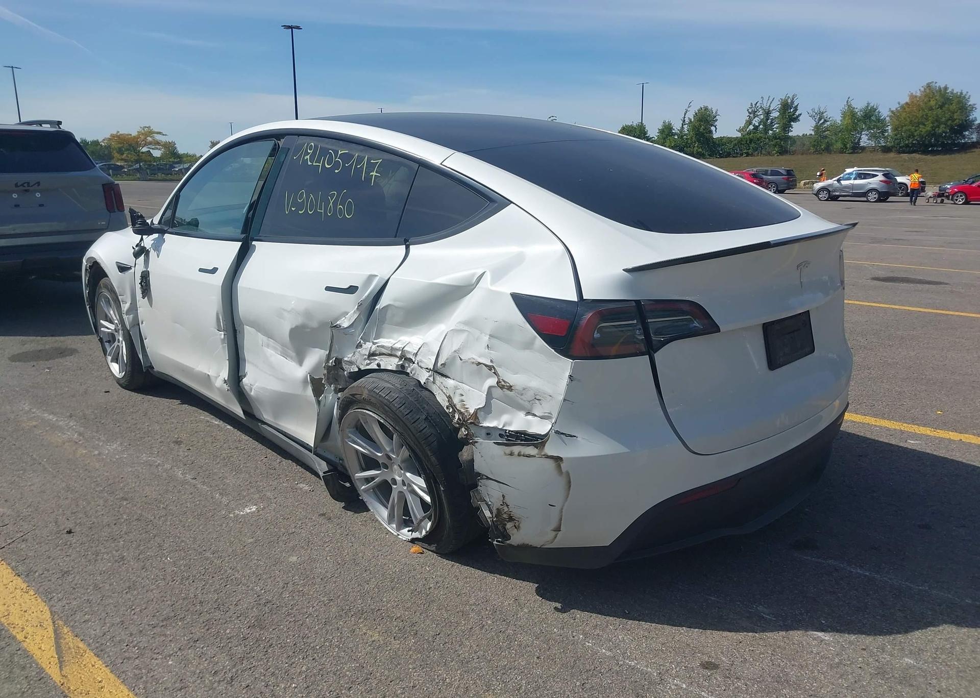 2023 TESLA MODEL Y