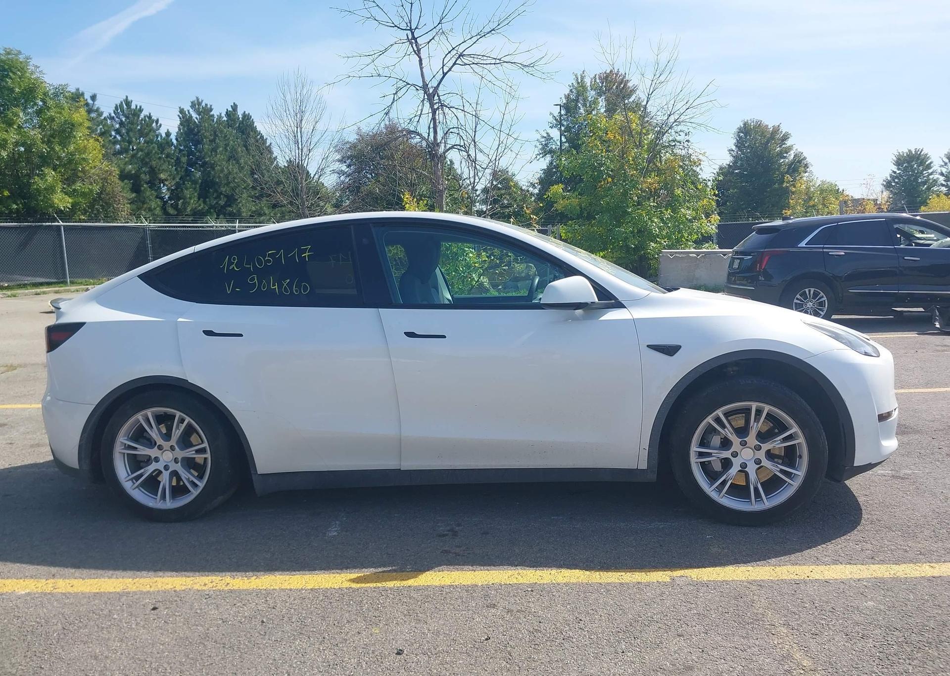 2023 TESLA MODEL Y