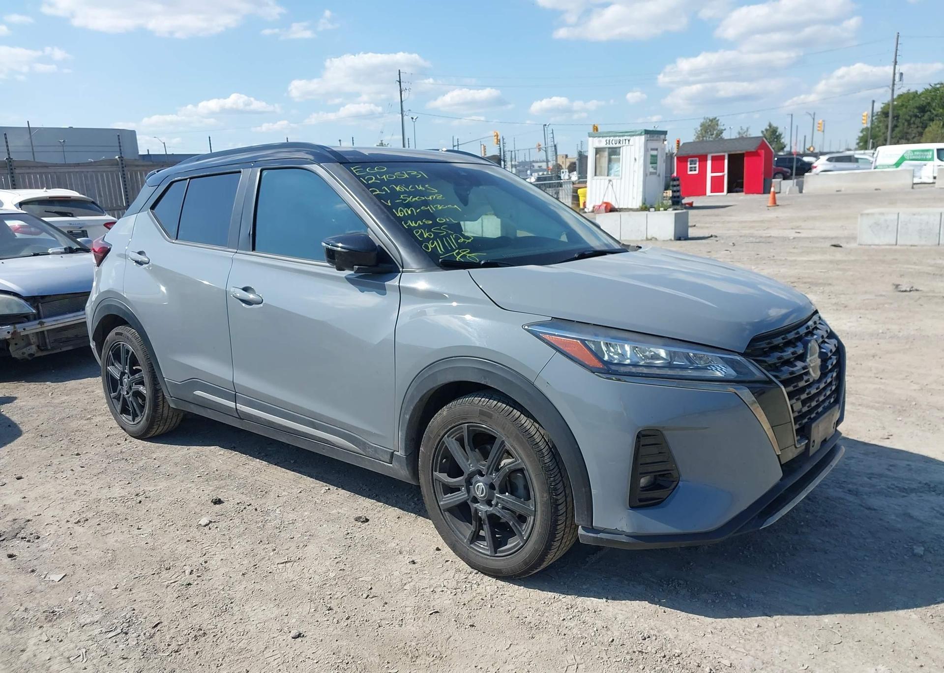 2021 NISSAN KICKS SR