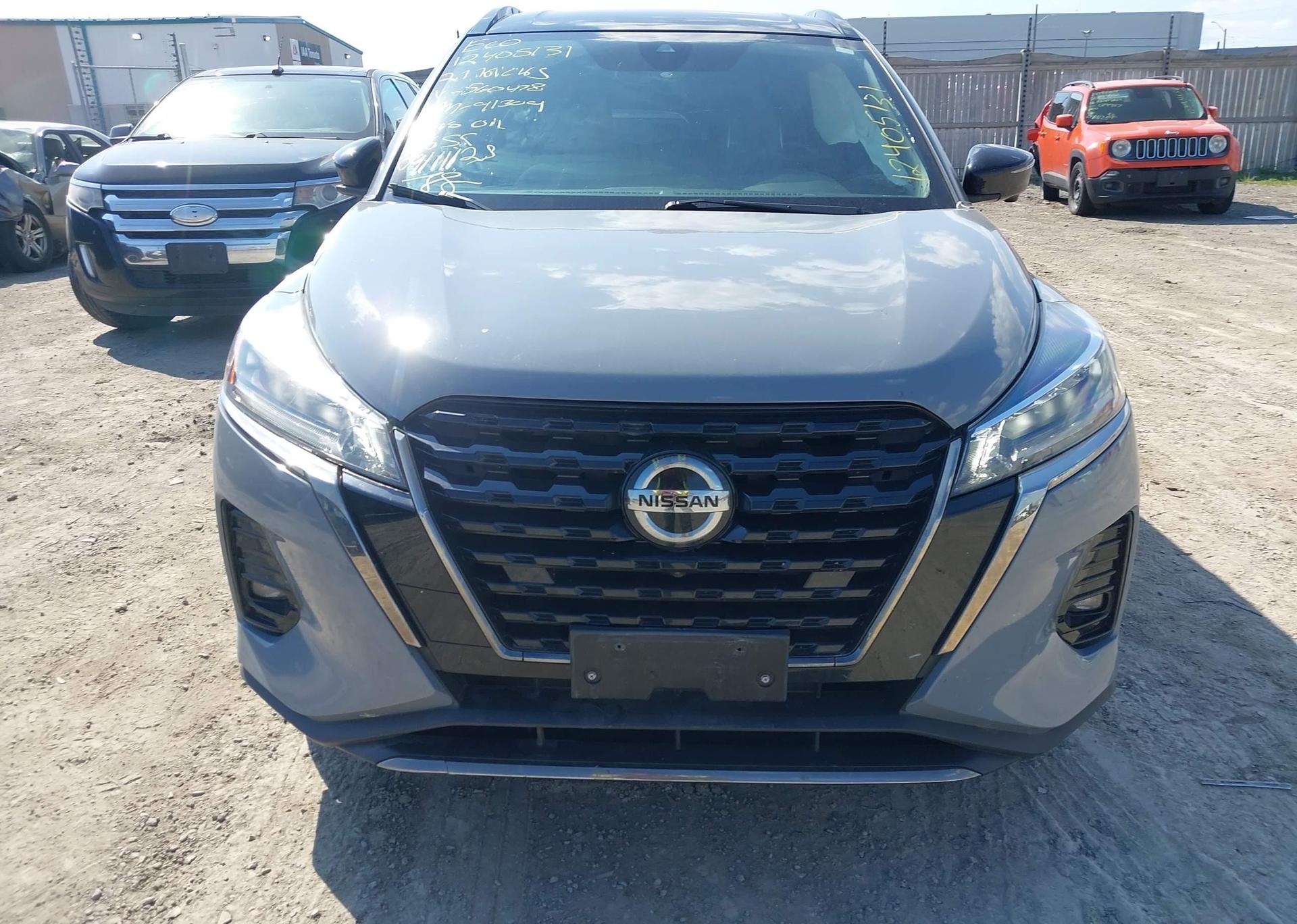 2021 NISSAN KICKS SR