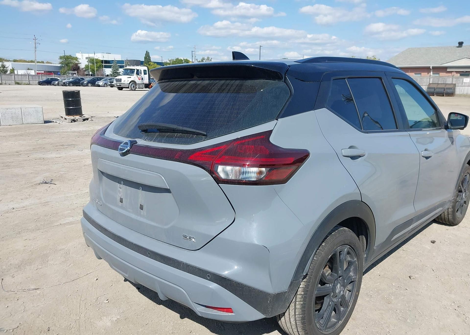 2021 NISSAN KICKS SR
