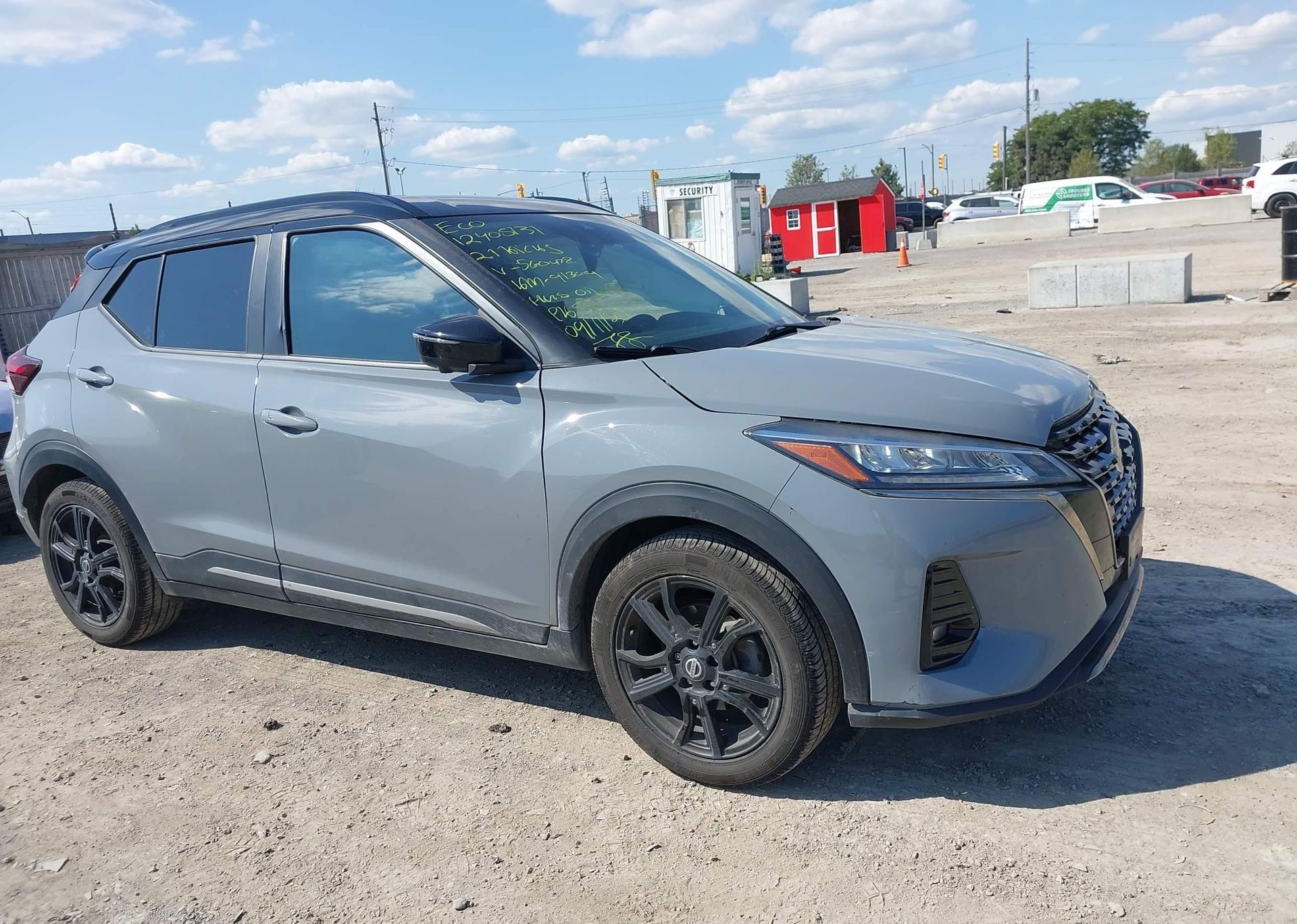 2021 NISSAN KICKS SR
