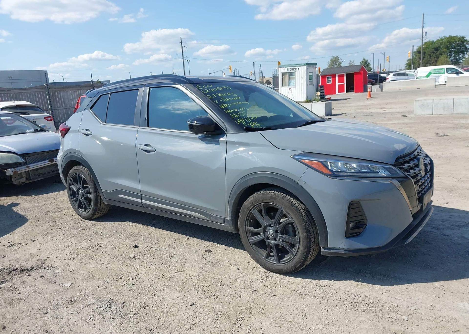 2021 NISSAN KICKS SR