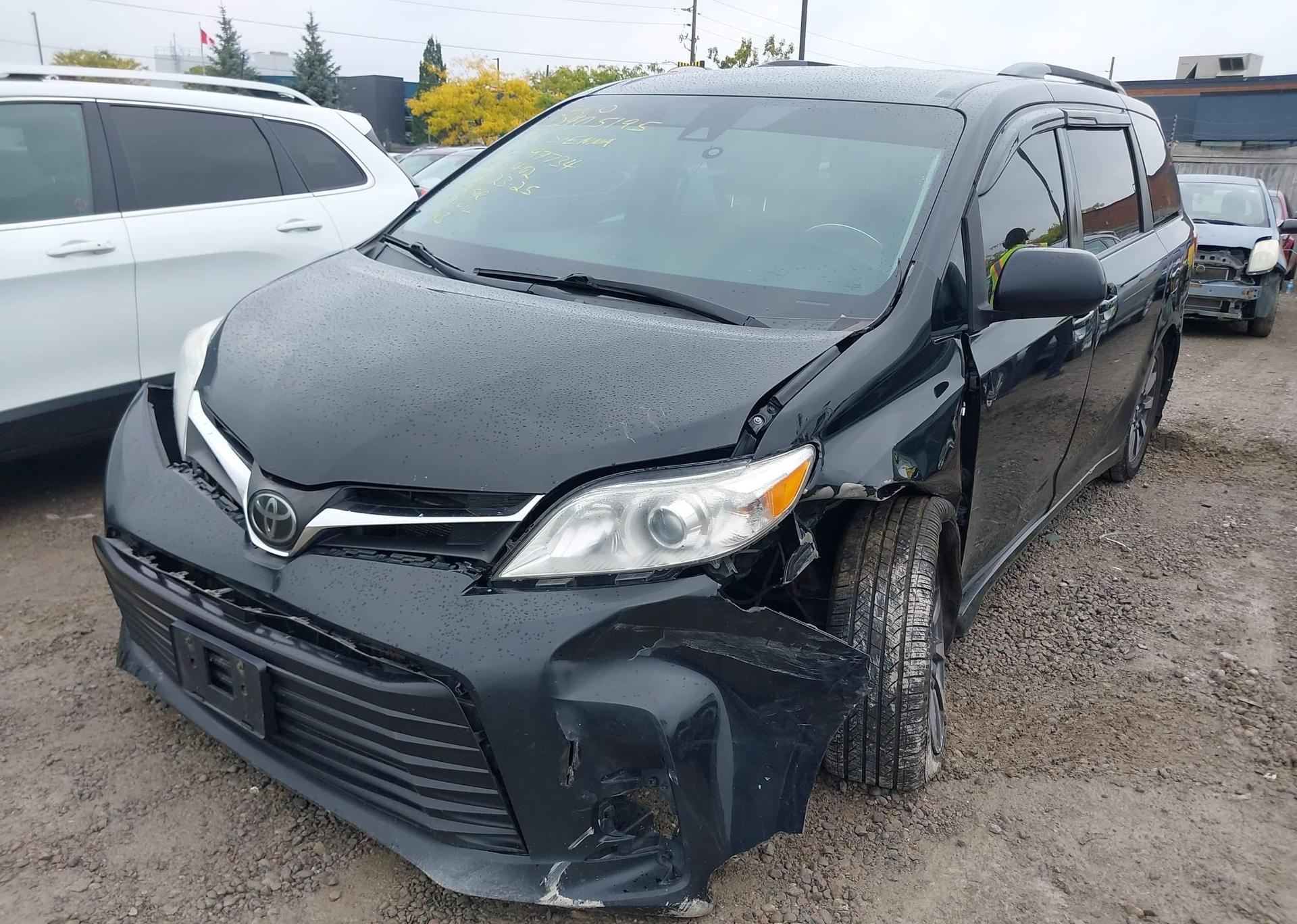 2018 TOYOTA SIENNA
