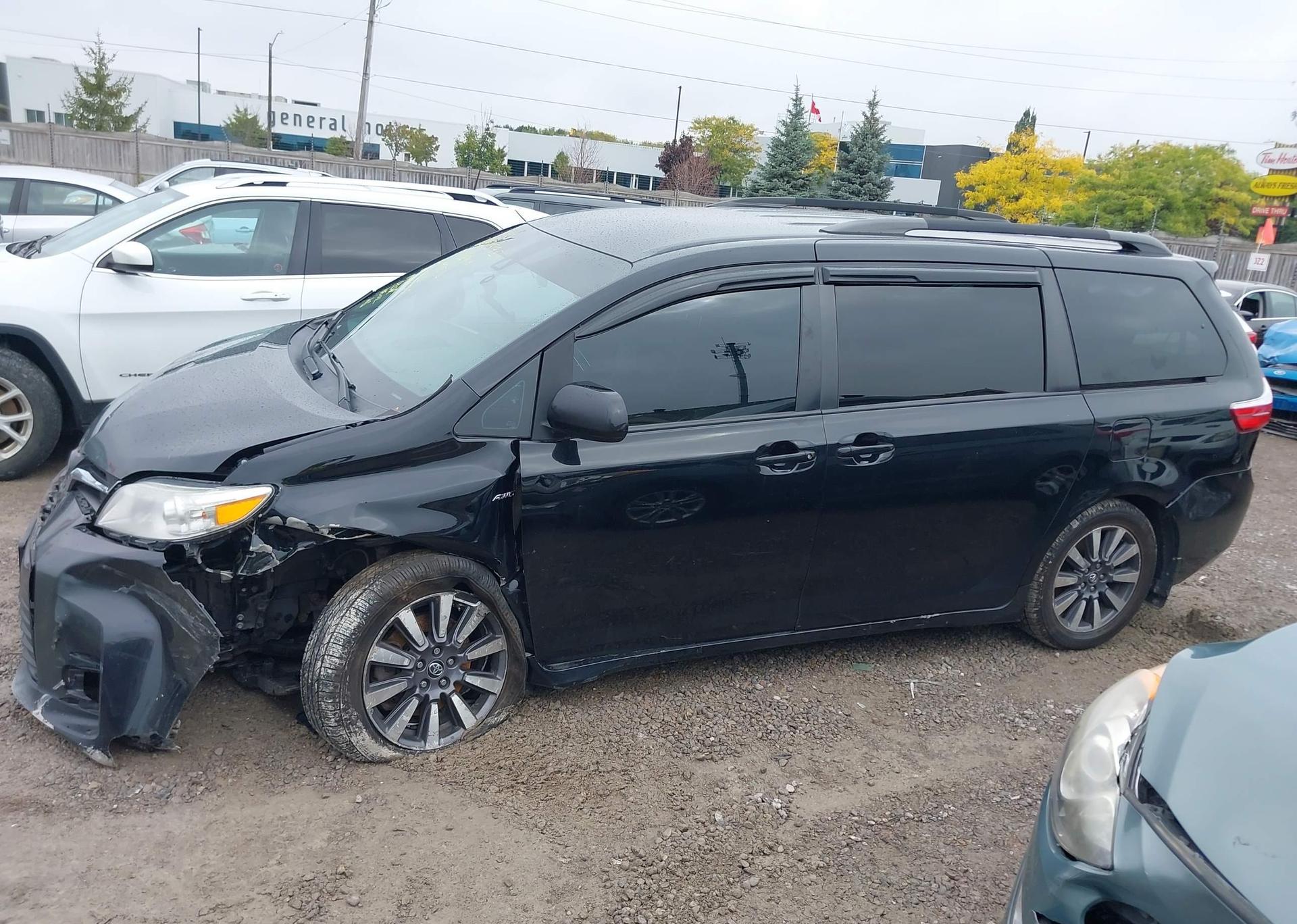 2018 TOYOTA SIENNA
